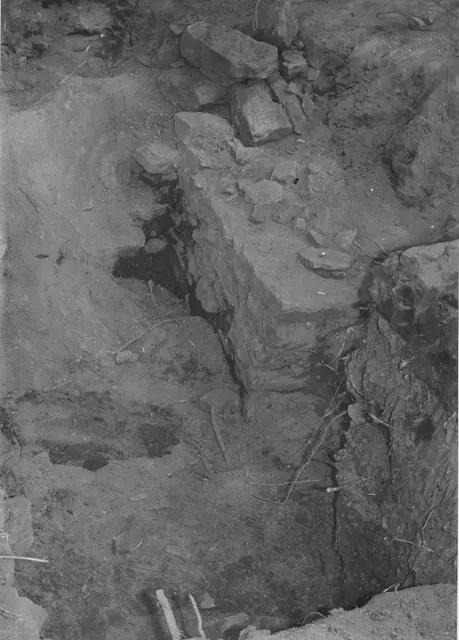 Mouns Jones House, archaeological dig photos (1969-70, and 2011-2014)