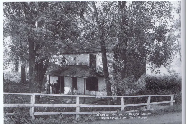 Mouns Jones House, perspective view from covered bridge ramp (1911)