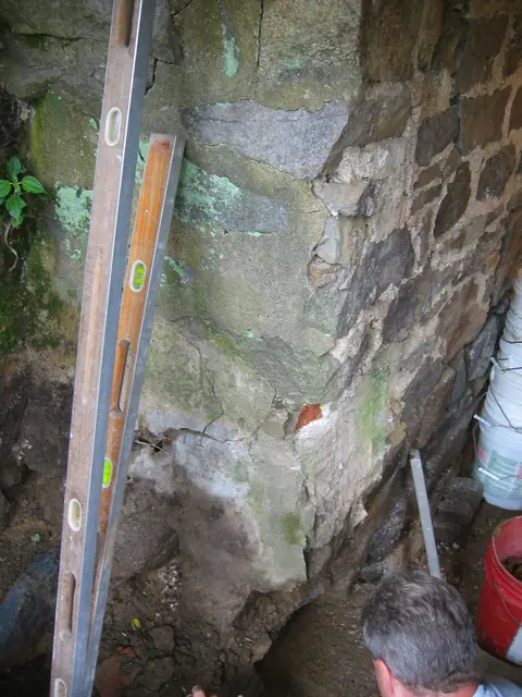 DeTurk masonry wall corner