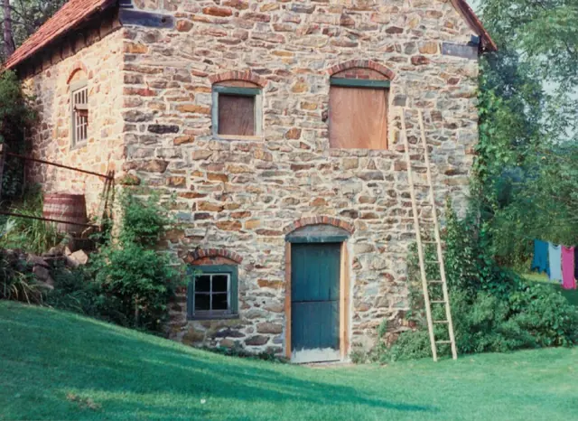 Keim ancillary building detail of SW perspective view (c.1990)
